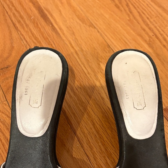 Coach Black Women's kitten heels - Picture 4 of 8